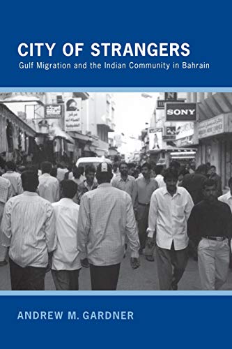 Algopix Similar Product 15 - City of Strangers Gulf Migration and