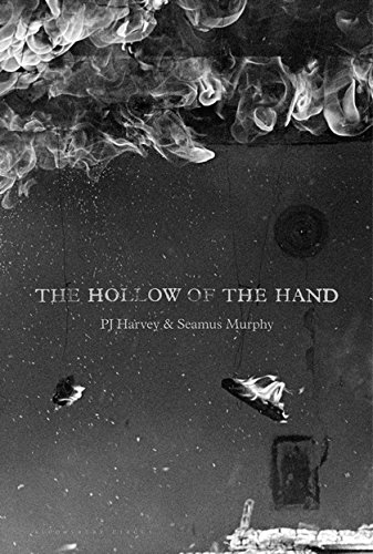 Algopix Similar Product 5 - The Hollow of the Hand: Deluxe Edition