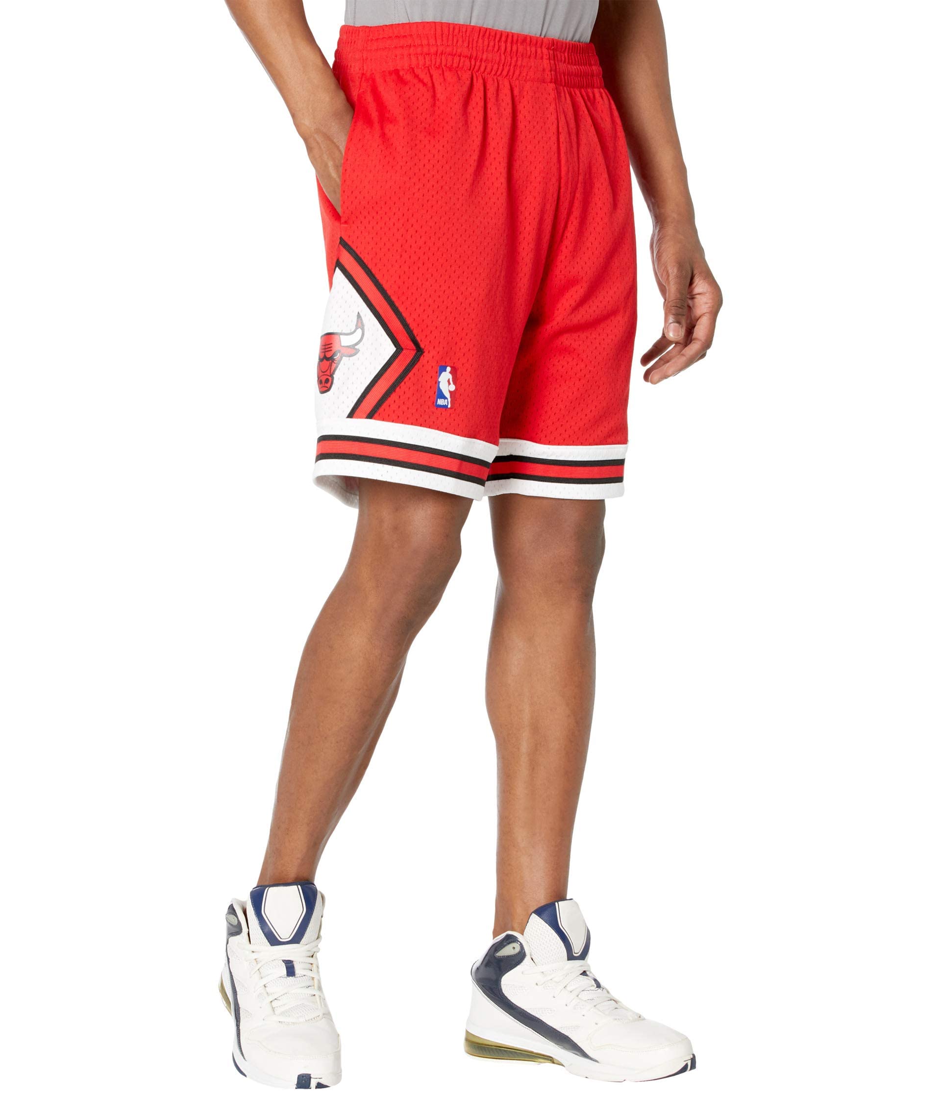 Algopix Similar Product 10 - Mitchell  Ness NBA Swingman Road