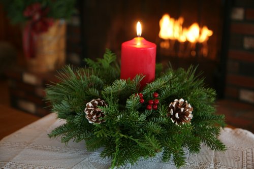 Algopix Similar Product 7 - Worcester Christmas Wreath Classic