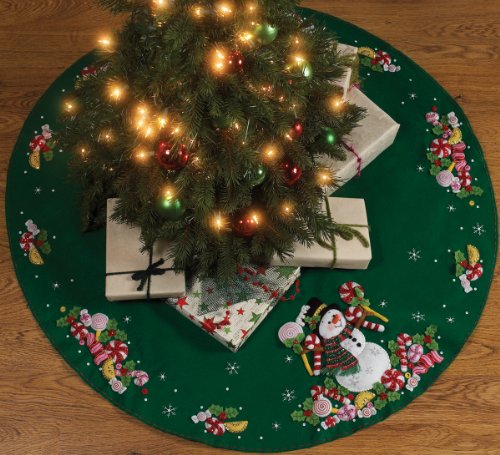 Algopix Similar Product 9 - Bucilla Candy Snowman Tree Skirt Felt