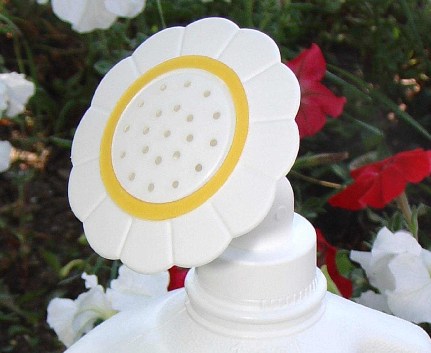 Algopix Similar Product 12 - Gadjit Sprinkle Spout DaisyShaped