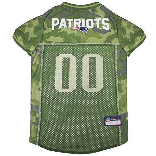 Algopix Similar Product 14 - NFL New England Patriots Camouflage Dog