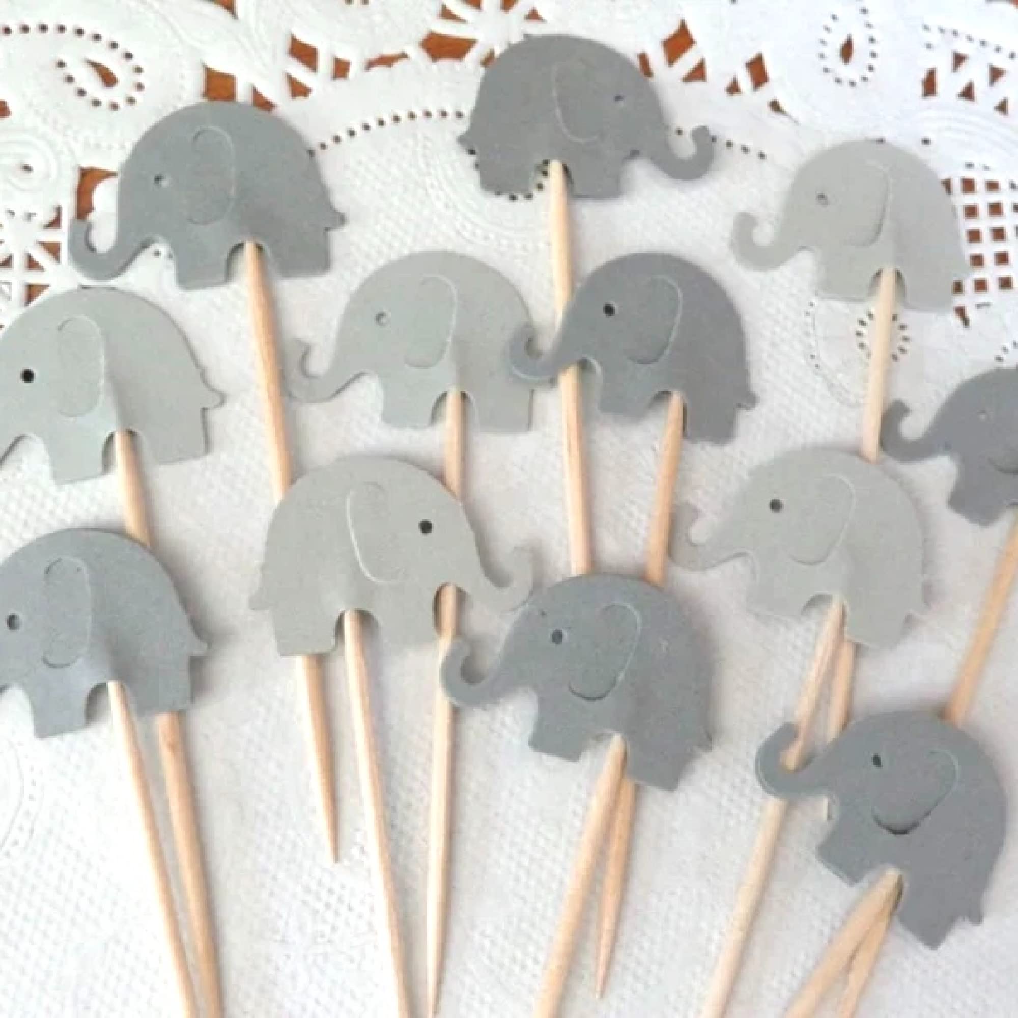 Algopix Similar Product 15 - Light Grey and Medium Gray Elephant