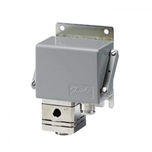 Algopix Similar Product 16 - DANFOSS PRESSURE SWITCH CAS155