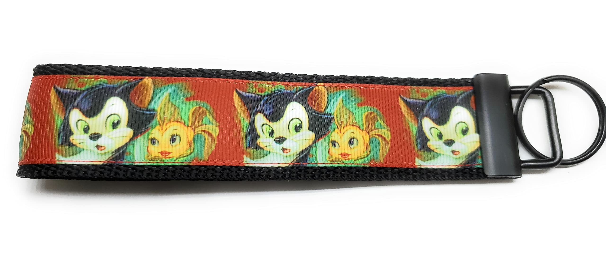Algopix Similar Product 17 - Figaro and Cleo from Pinocchio Key fob